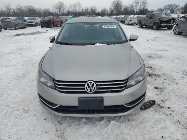 2013 Volkswagen Passat S