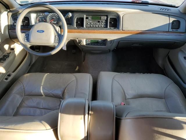 2002 Ford Crown Victoria LX