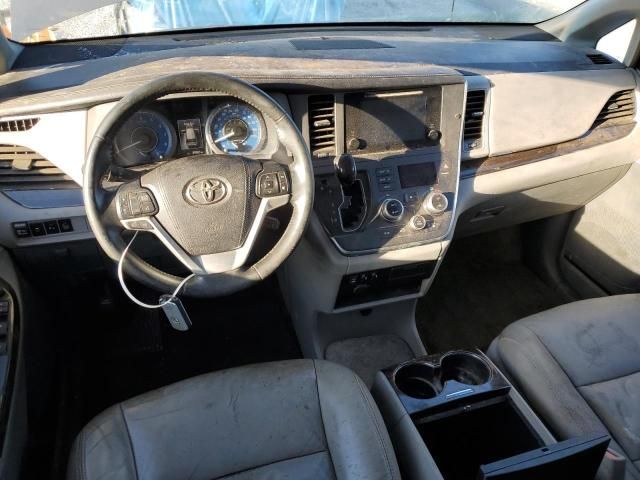 2015 Toyota Sienna XLE