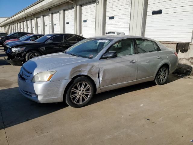 2005 Toyota Avalon XL