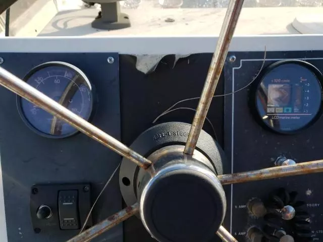 1991 Boston Whaler Boat W TRL