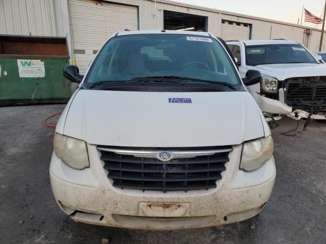 2007 Chrysler Town & Country Touring