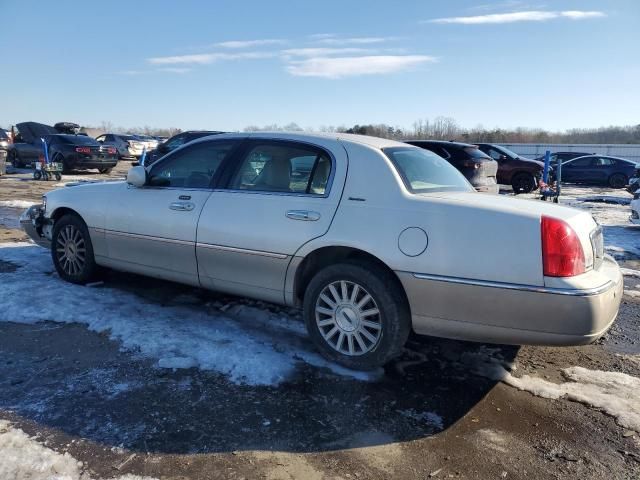 2004 Lincoln Town Car Executive