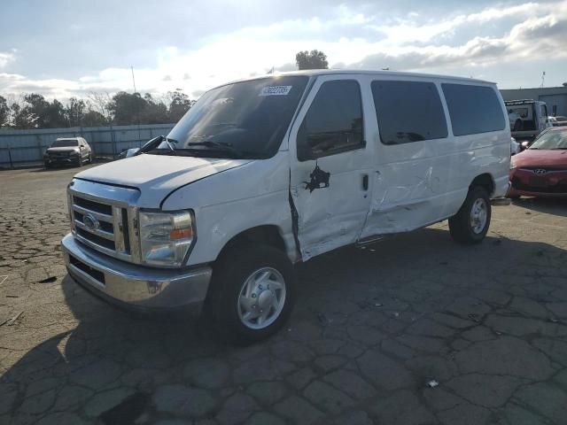 2011 Ford Econoline E350 Super Duty Wagon