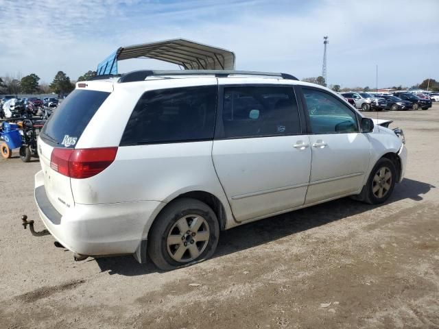 2004 Toyota Sienna CE