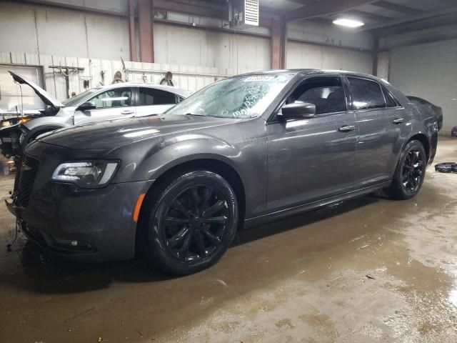 2016 Chrysler 300 S