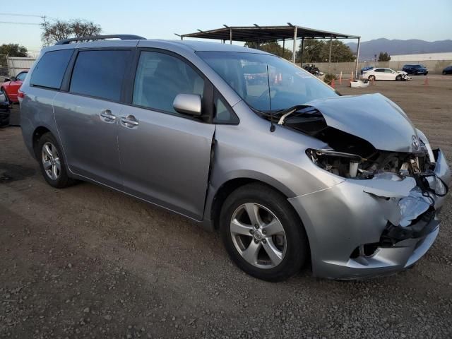 2014 Toyota Sienna LE