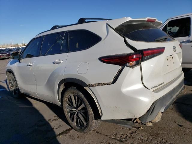 2022 Toyota Highlander XSE