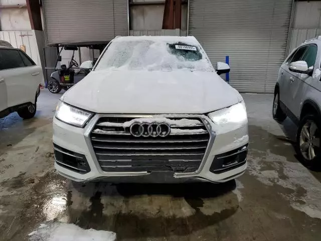 2019 Audi Q7 Premium