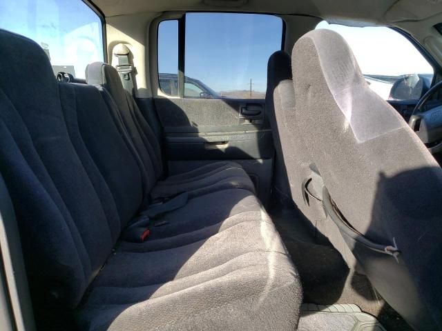 2004 Dodge Dakota Quad SLT