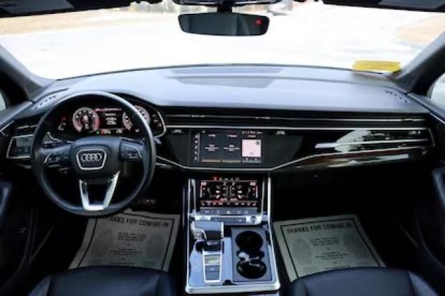 2022 Audi Q7 Premium Plus