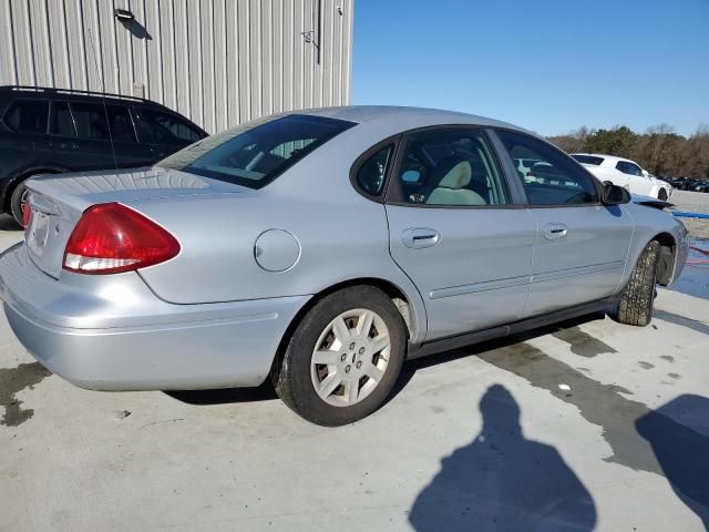 2006 Ford Taurus SE