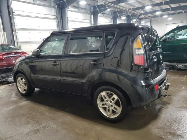 2011 KIA Soul +