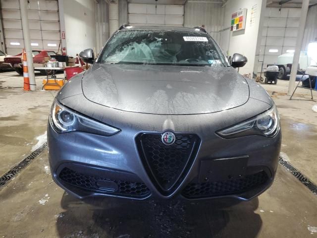 2022 Alfa Romeo Stelvio