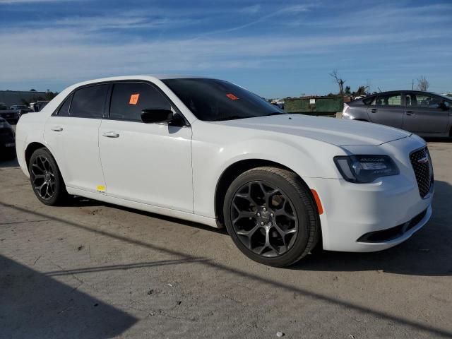 2019 Chrysler 300 Touring