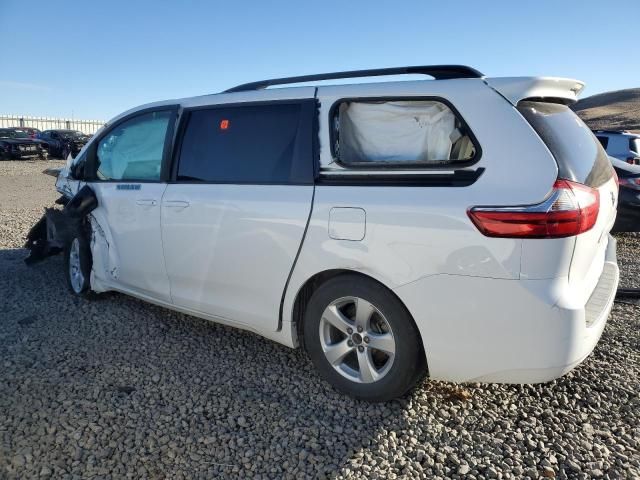 2015 Toyota Sienna LE