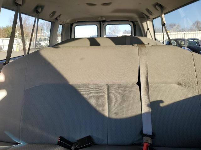 2010 Ford Econoline E350 Super Duty Wagon