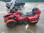 2015 Can-Am Spyder Roadster RT