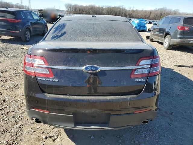 2014 Ford Taurus SEL