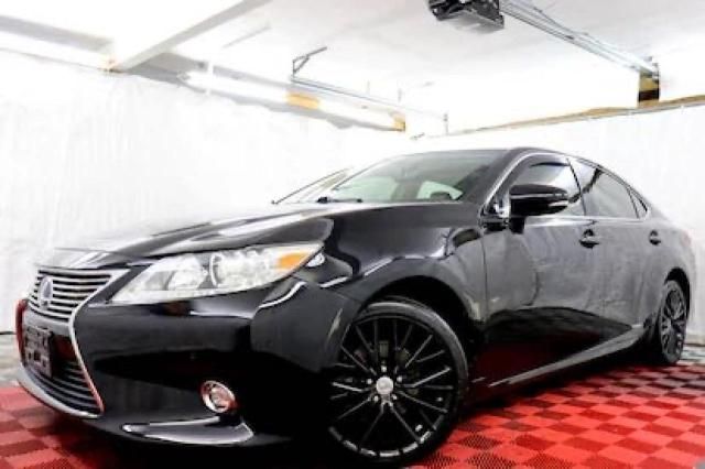 2015 Lexus ES 300H