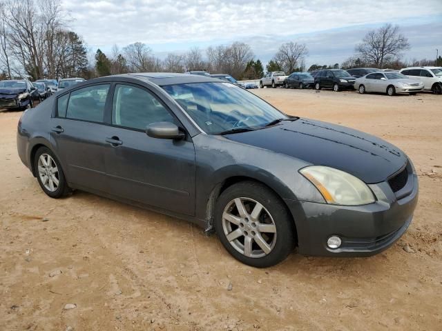 2005 Nissan Maxima SE