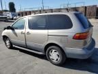 2000 Toyota Sienna LE