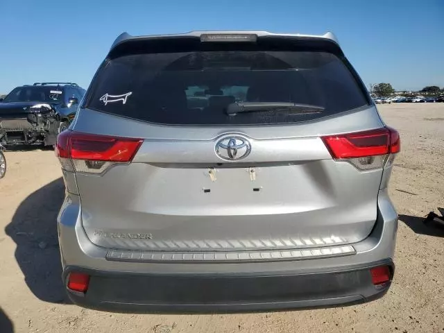 2017 Toyota Highlander LE