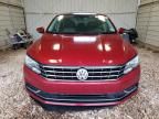 2016 Volkswagen Passat SE