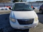 2005 Chrysler Town & Country LX