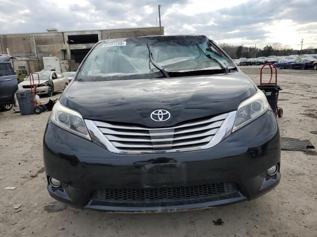 2017 Toyota Sienna XLE