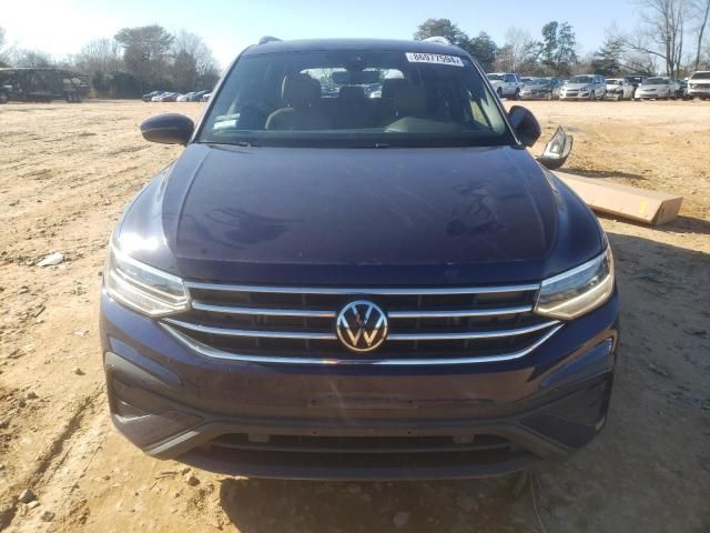 2022 Volkswagen Tiguan SE