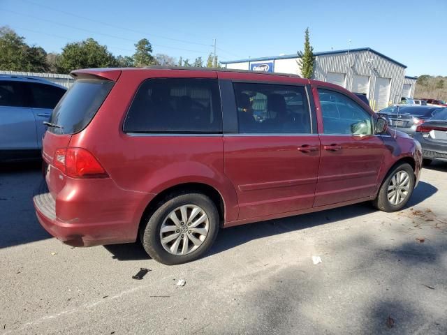 2012 Volkswagen Routan SE