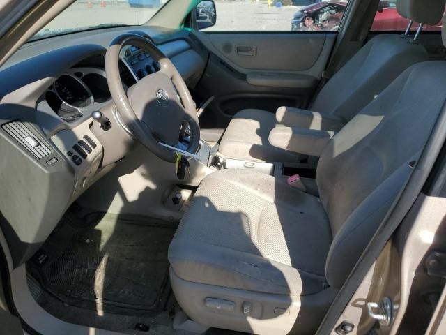 2004 Toyota Highlander Base