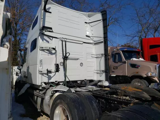 2022 Volvo VN VNL