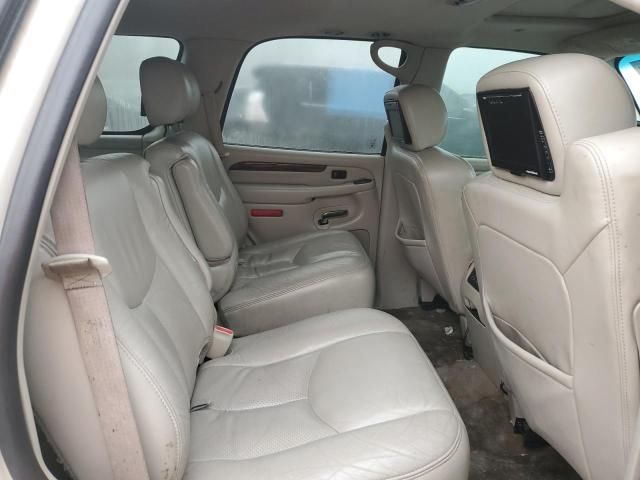 2004 Cadillac Escalade Luxury