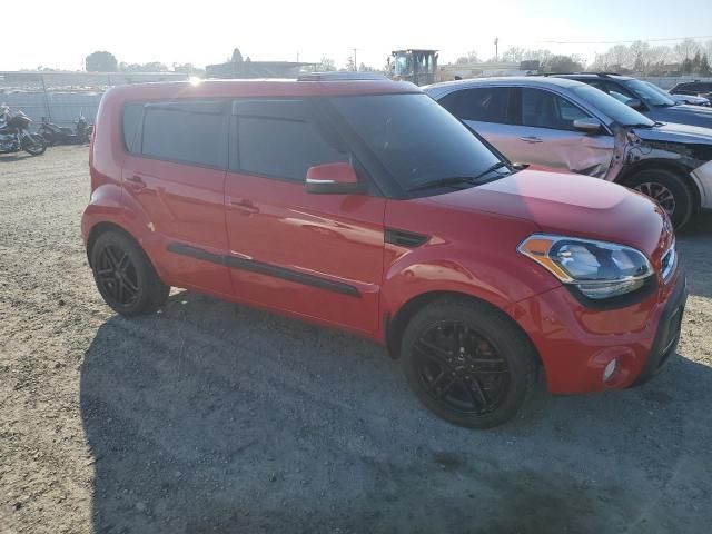 2013 KIA Soul +