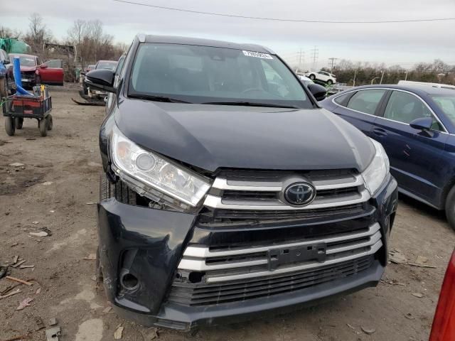 2019 Toyota Highlander SE