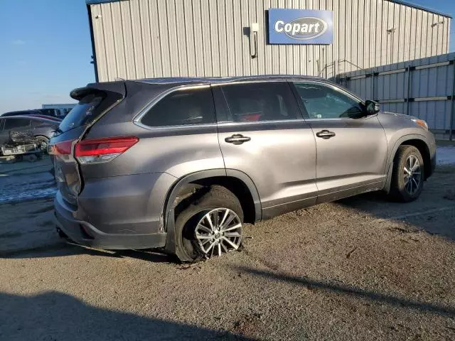 2018 Toyota Highlander SE