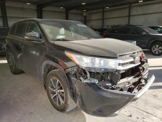 2018 Toyota Highlander SE