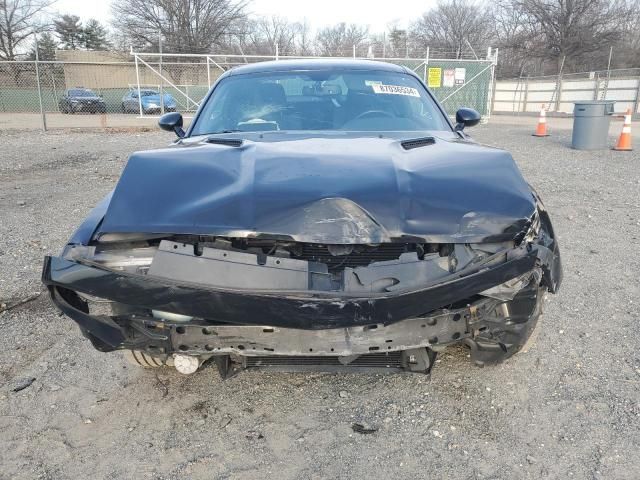 2014 Dodge Challenger SXT