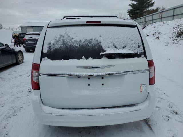 2015 Chrysler Town & Country Touring