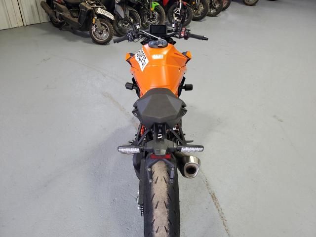 2024 KTM 1290 Super Duke R