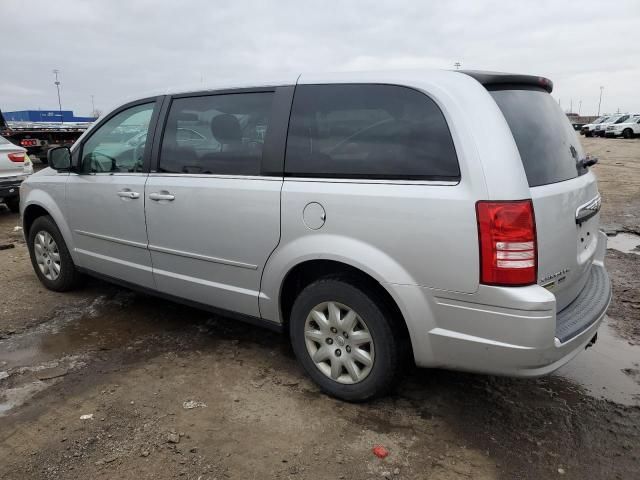 2009 Chrysler Town & Country LX