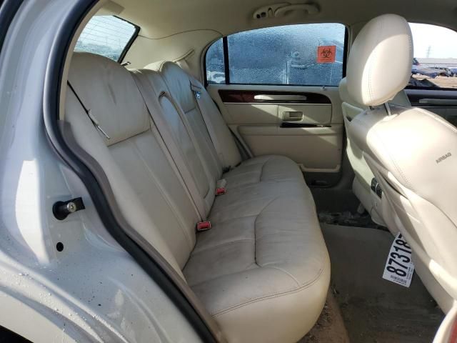 2004 Lincoln Town Car Ultimate