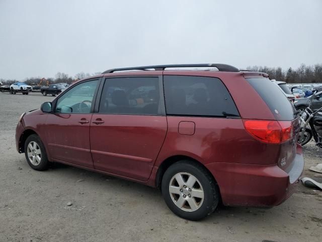 2009 Toyota Sienna CE