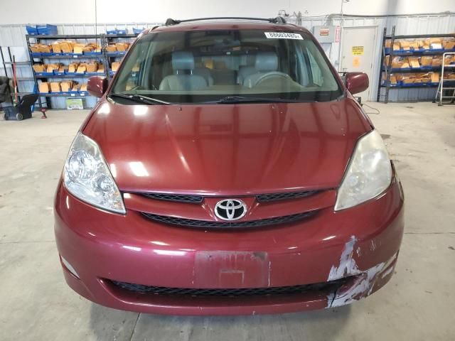 2008 Toyota Sienna XLE