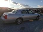 2005 Lincoln Town Car Signature Limited