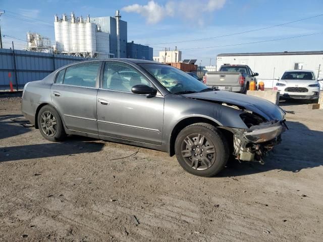 2004 Nissan Altima Base