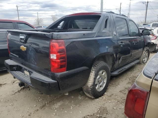 2013 Chevrolet Avalanche LS