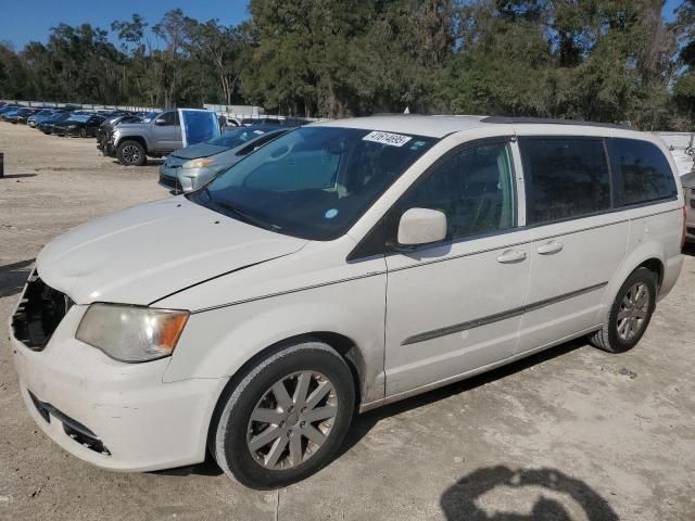 2013 Chrysler Town & Country Touring